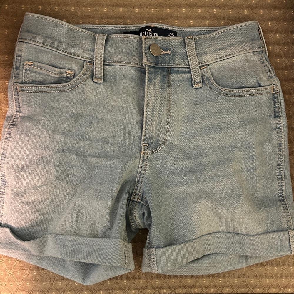 Hollister Shorts NWT — Light Wash